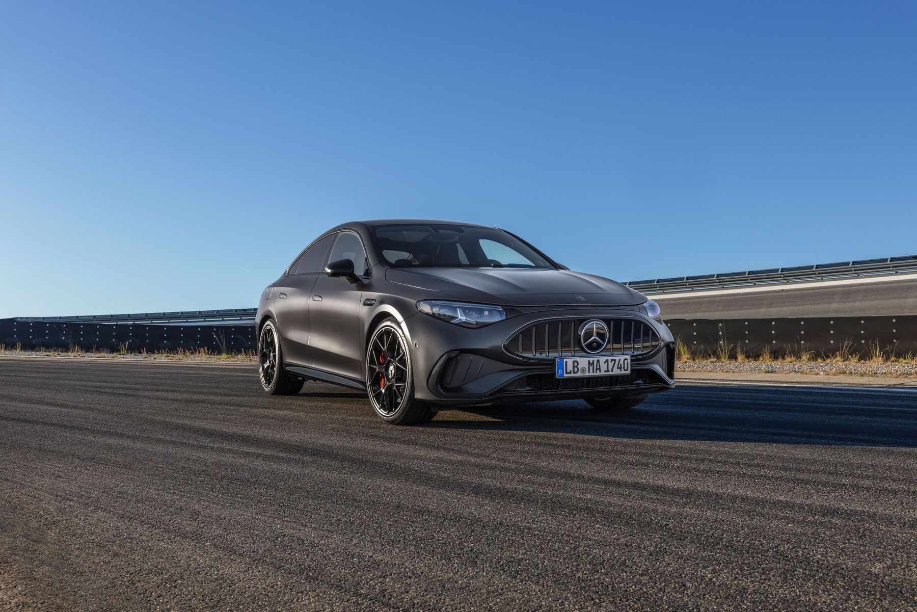 Mercedes CLA AMG. Кузов.