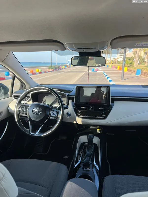 Toyota Corolla 2nd hand, 2019, private