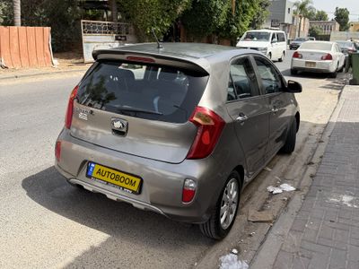 احصل على إعلانات جديدة لمبيعات السيارات {inRegion}