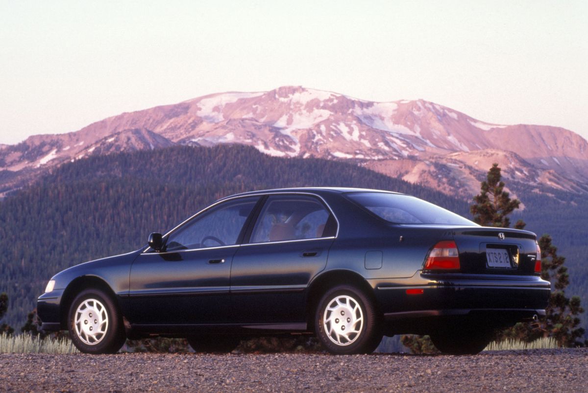 Хонда Аккорд 1993. Кузов, экстерьер. Седан, 5 поколение