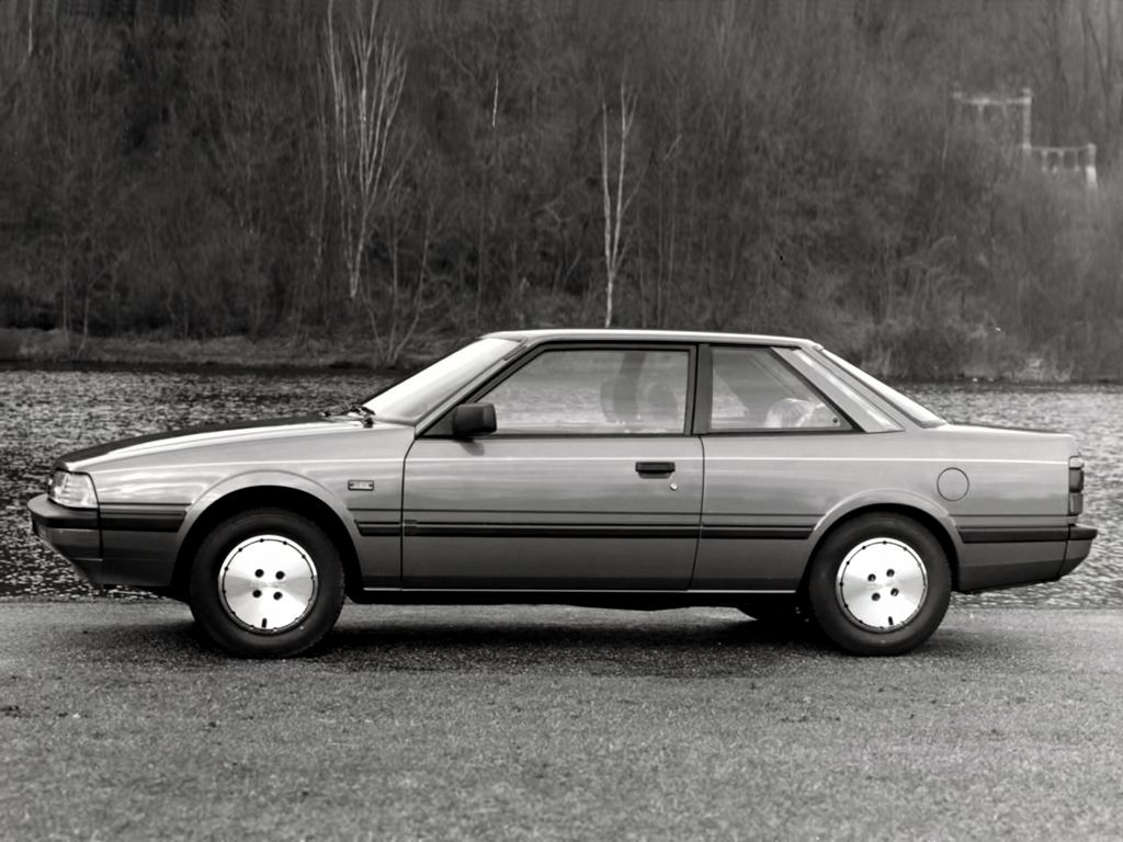 Mazda 626 1982. Carrosserie, extérieur. Coupé, 2 génération