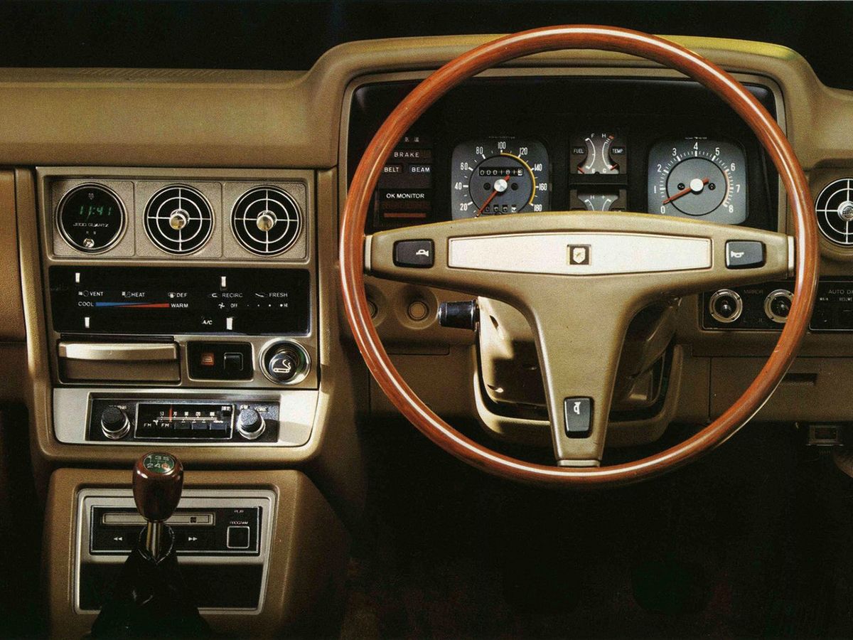 Toyota Chaser 1977. Dashboard. Sedan, 1 generation