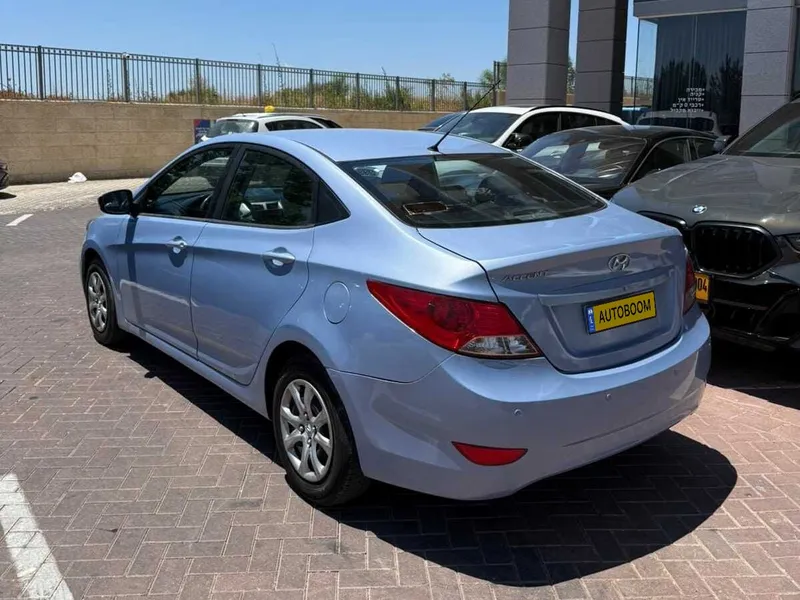 יונדאי i25 יד 2 רכב, 2013, פרטי