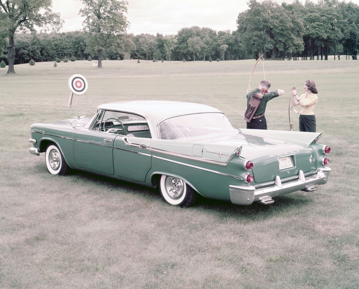 Dodge Custom Royal 1957. Carrosserie, extérieur. Berline sans pilier central, 2 génération