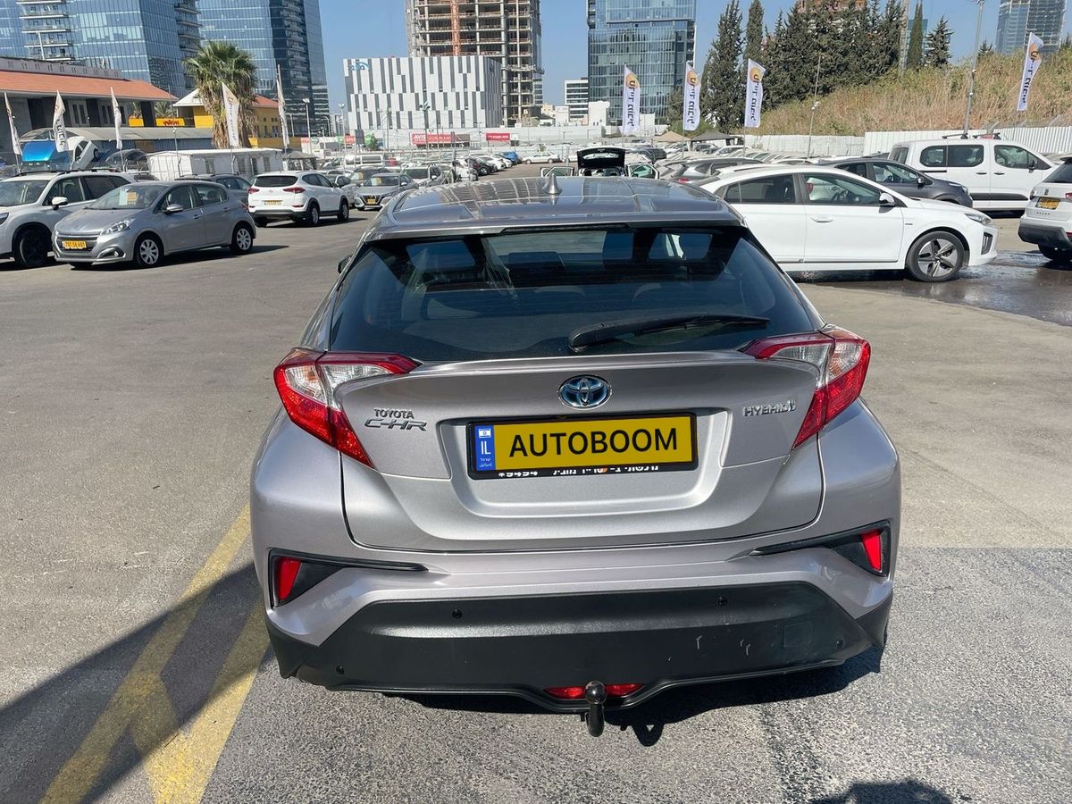 טויוטה C-HR יד 2 רכב, 2017, פרטי