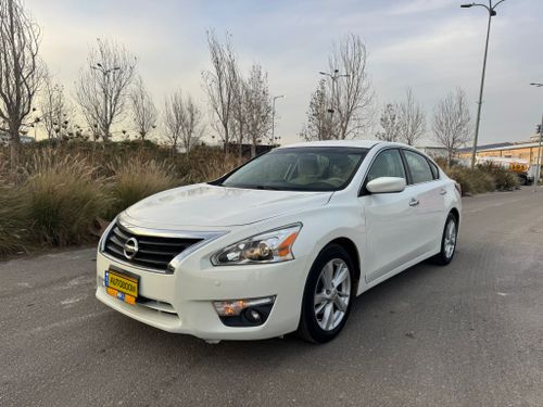 Nissan Altima 2nd hand, 2015, private hand