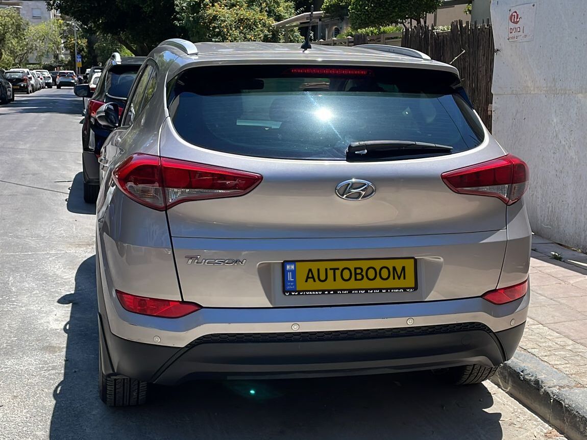 Hyundai Tucson 2nd hand, 2017, private hand