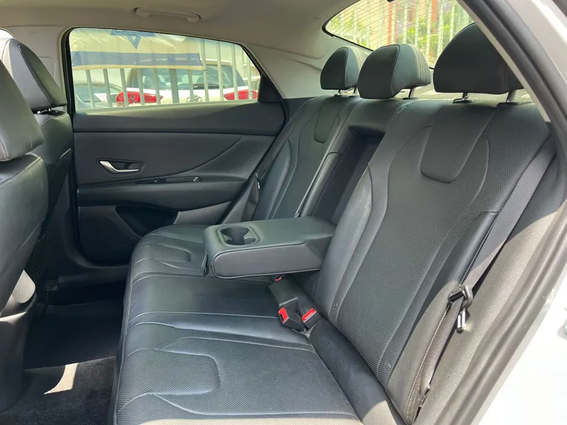 Hyundai Elantra с пробегом, 2021, частная рука