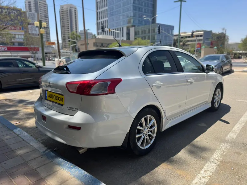 Mitsubishi Lancer 2nd hand, 2015, private hand