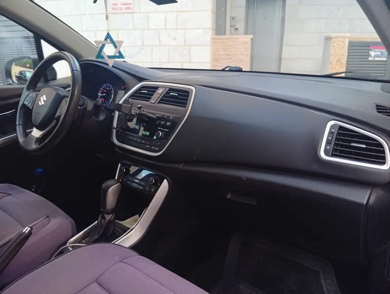 סוזוקי SX4 יד 2 רכב, 2015, פרטי