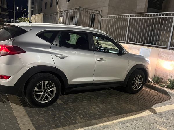 Hyundai Tucson 2nd hand, 2016, private hand