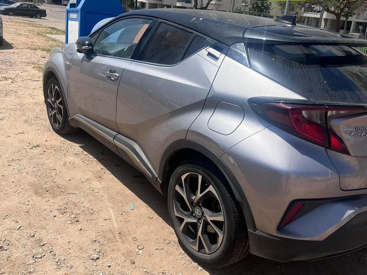Toyota C-HR 2nd hand, 2020, private hand