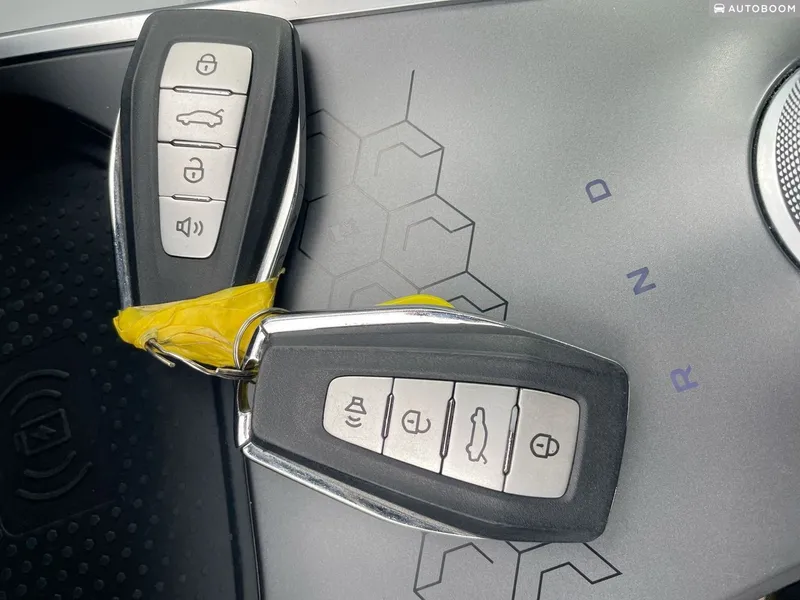 Geely Geometry C 2nd hand, 2022, private