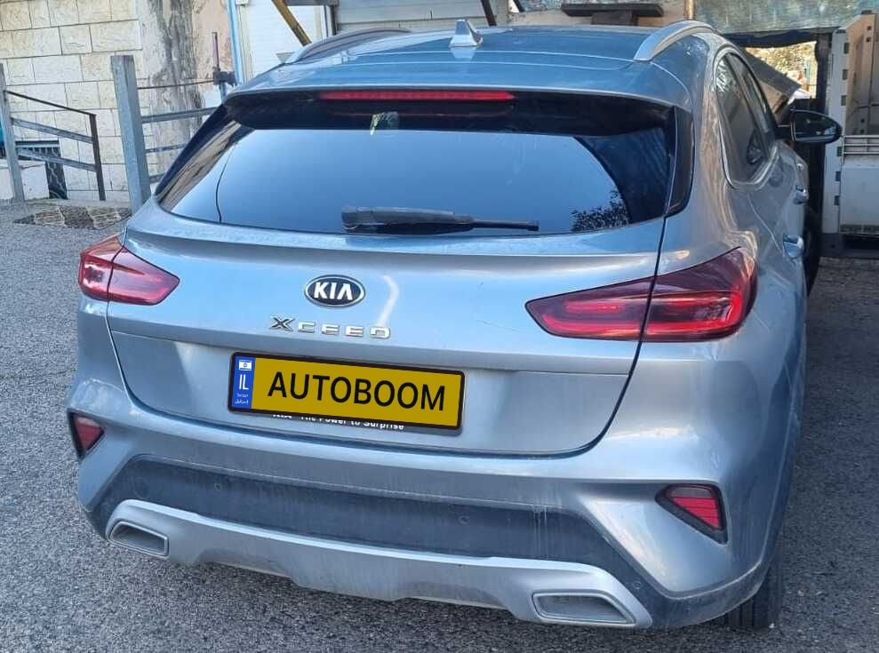 Kia XCeed 2nd hand, 2021, private