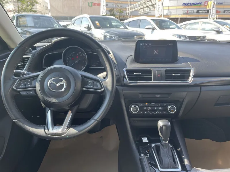 Mazda 3 2ème main, 2017, main privée