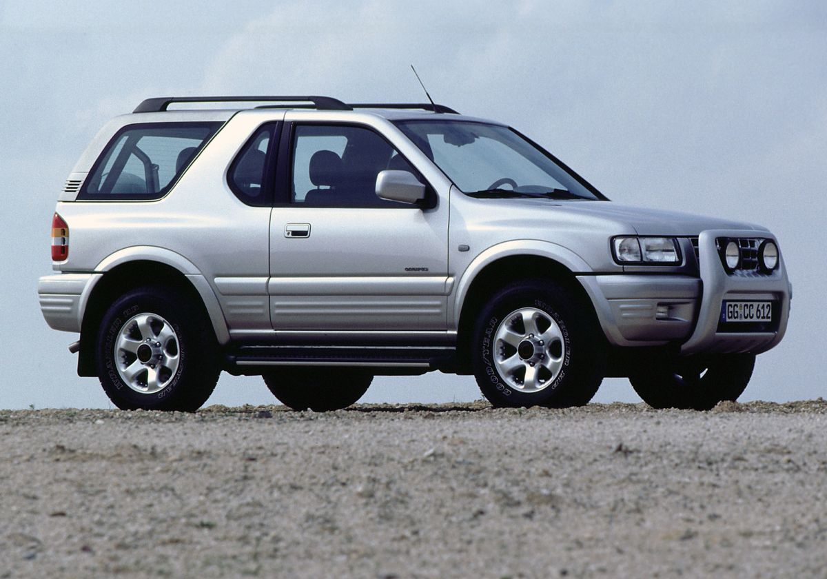 Opel Frontera 2001. Carrosserie, extérieur. VUS 3-portes, 2 génération, restyling