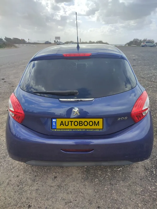 Peugeot 208 2nd hand, 2014, private hand