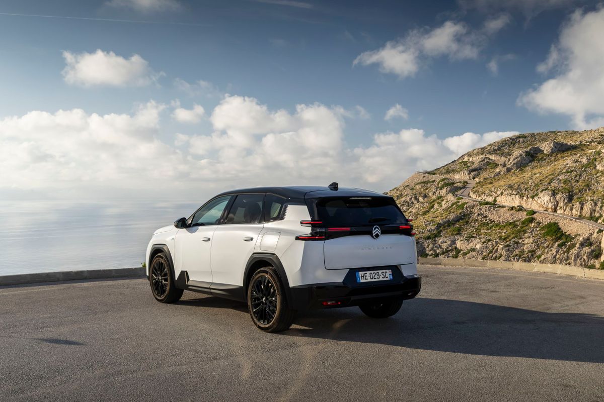Citroen C5 Aircross 2025. Кузов. SUV 5 дв., 2 поколение