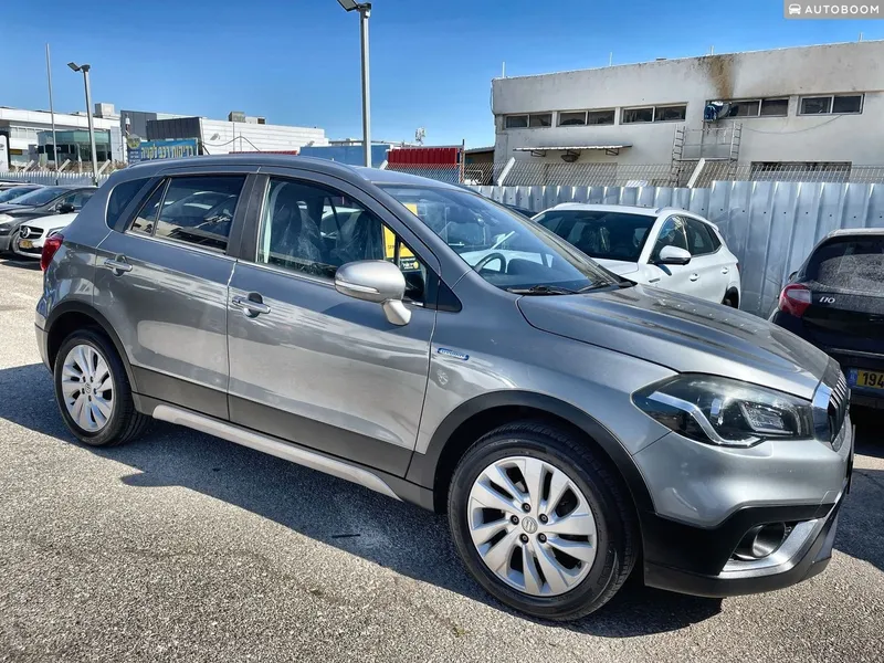 Suzuki Crossover SX4 2ème main, 2022, privée