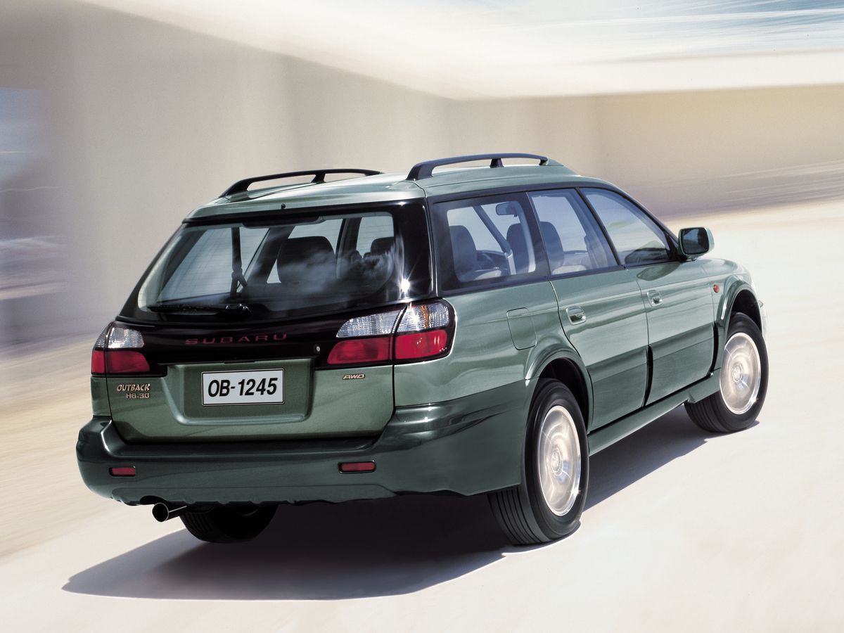 Subaru Outback 1998. Carrosserie, extérieur. Break 5-portes, 2 génération