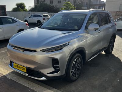 Maxus Euniq 6 2nd hand, 2022, private hand