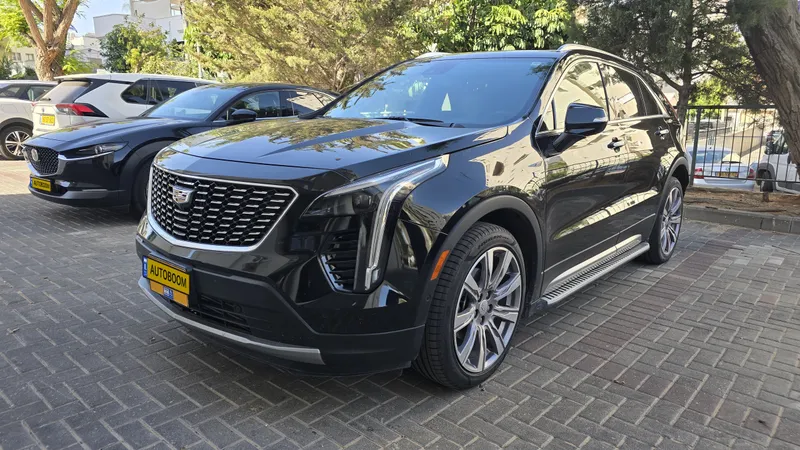 Cadillac XT4 2nd hand, 2021, private hand