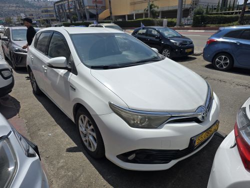 Toyota Auris, 2015, photo