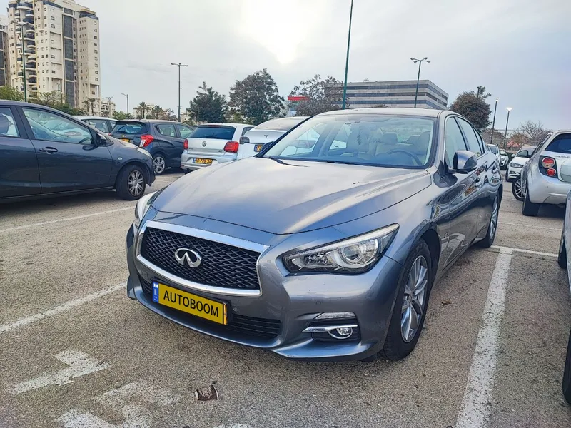 Infiniti Q50 2ème main, 2017, main privée