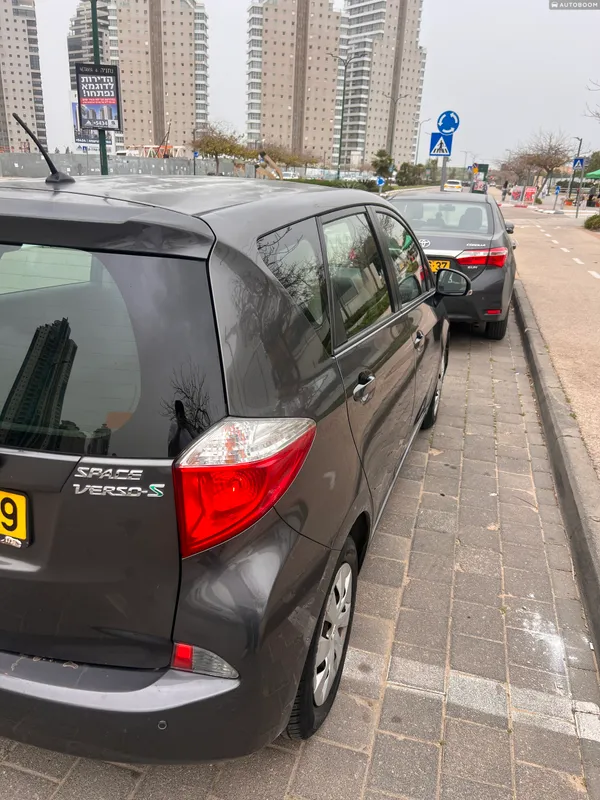 Toyota Space Verso 2nd hand, 2012, private