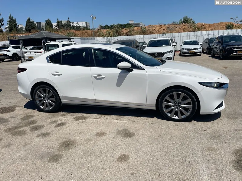 Mazda 3 2ème main, 2021
