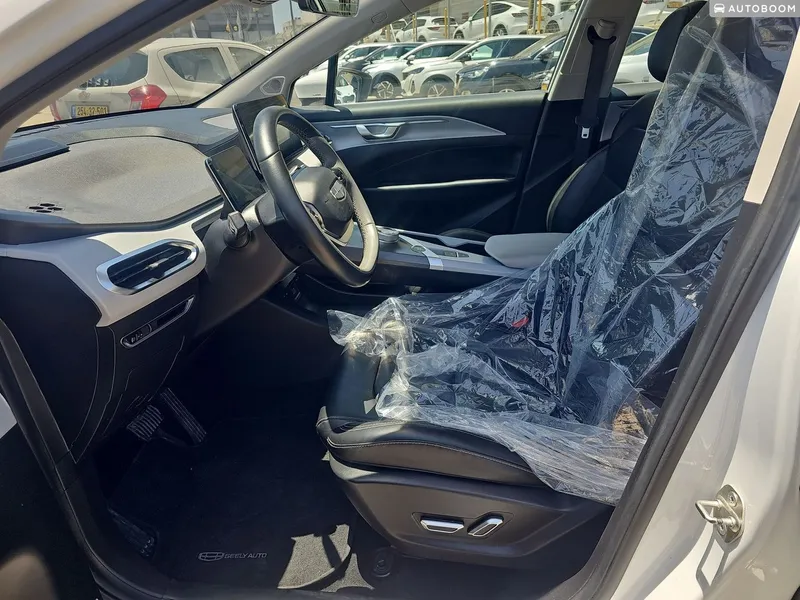 Geely Geometry C 2nd hand, 2022, private