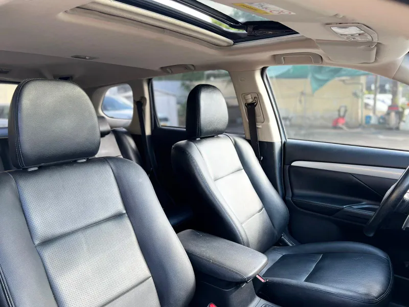 Mitsubishi Outlander 2nd hand, 2014, private hand