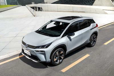 אייון V 2020. מרכב, צורה. רכב שטח 5 דלתות, 1 דור
