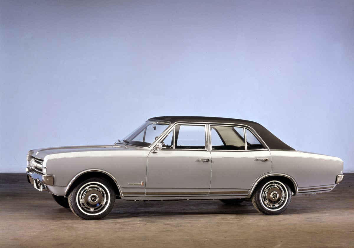 אופל קומודור 1967. מרכב, צורה. סדאן, 1 דור