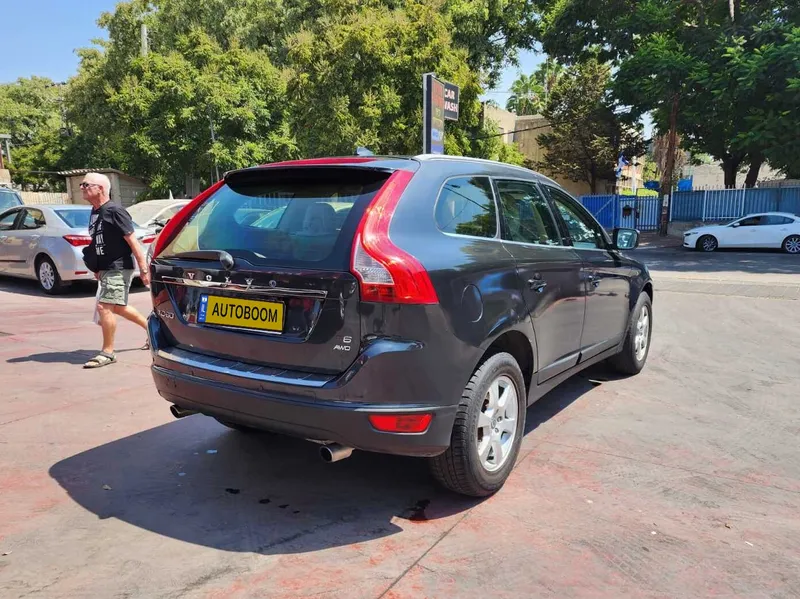 וולוו XC60 יד 2 רכב, 2011, פרטי