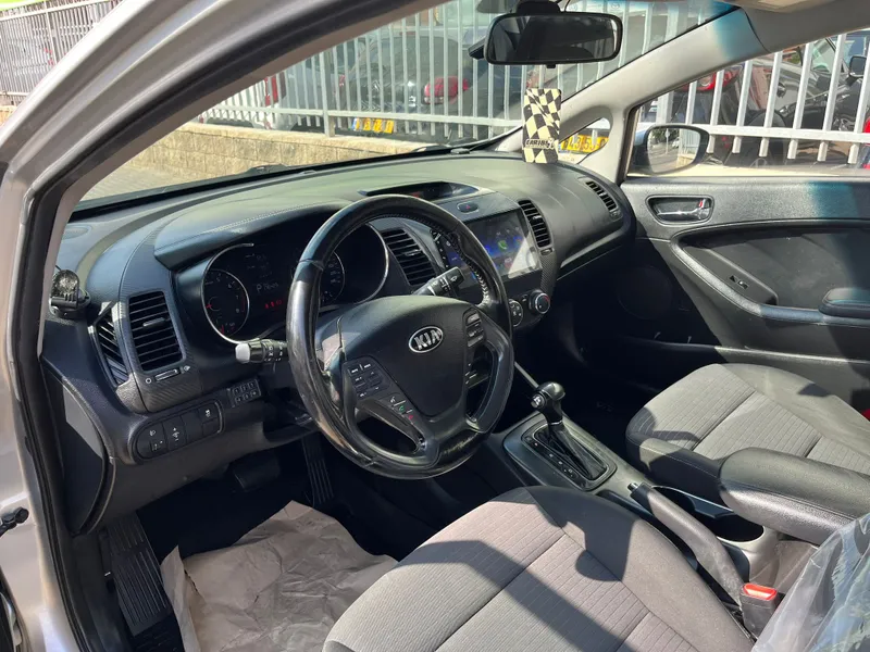 Kia Forte с пробегом, 2014