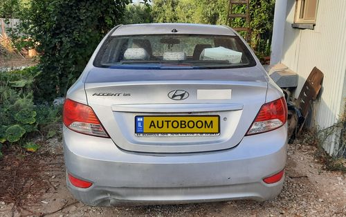 Hyundai i25 2ème main, 2013, main privée