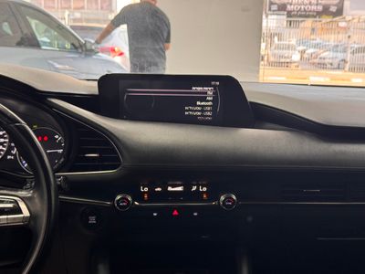 Mazda 3, 2021, photo