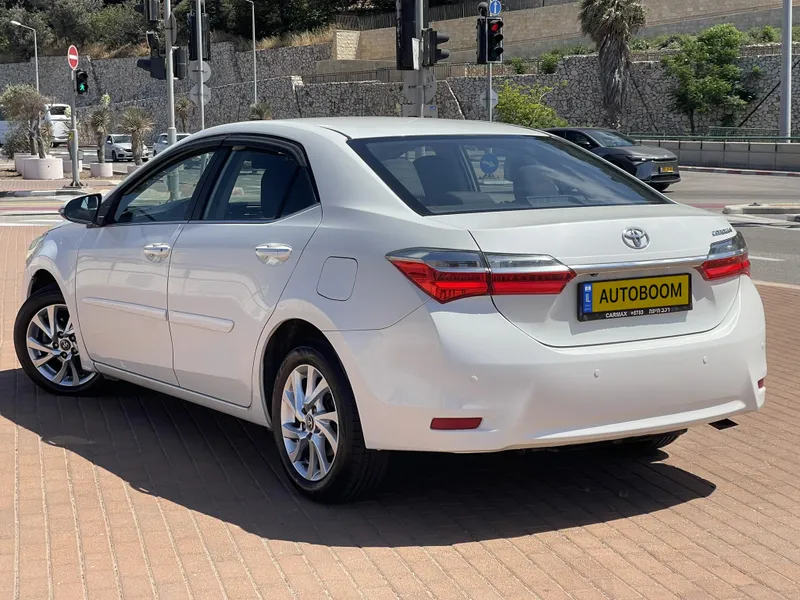 Toyota Corolla с пробегом, 2017, частная рука