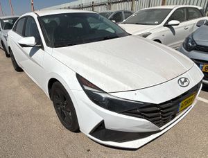 Hyundai Elantra, 2023, photo