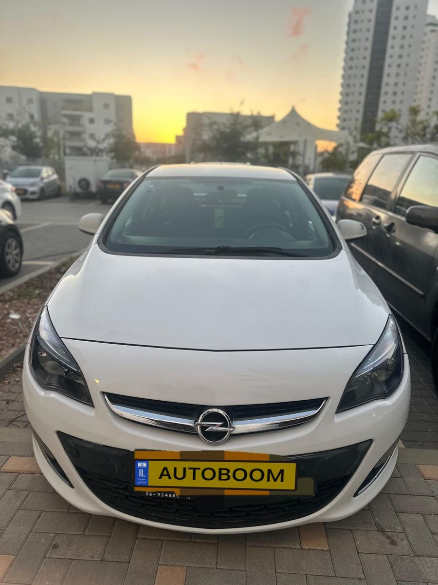 Opel Astra 2nd hand, 2012, private hand