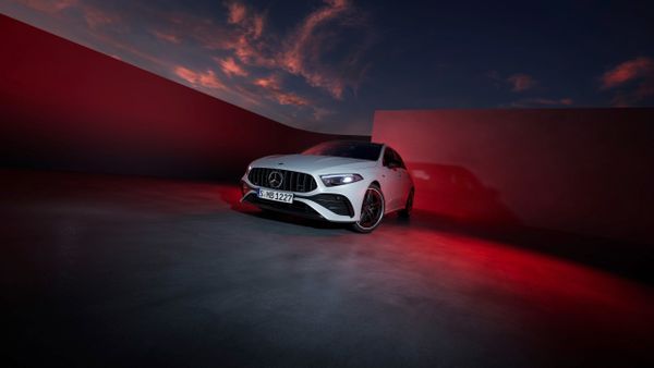 مرسيدس A-Class AMG 2022. الهيكل، المظهر الخارجي. هاتشباك ٥ أبواب, 2 الجيل، تحديث