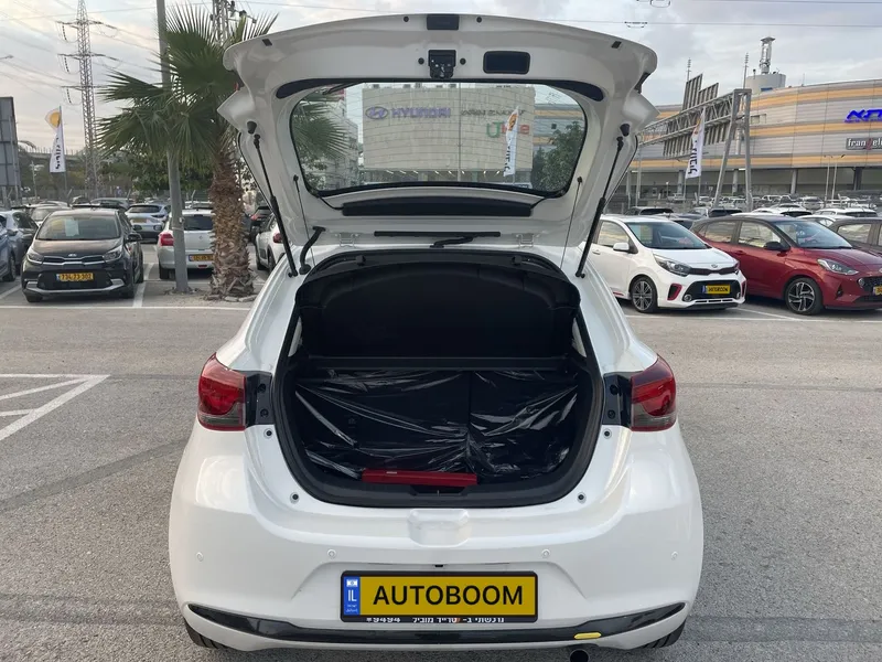 Mazda 2 nouvelle voiture, 2025