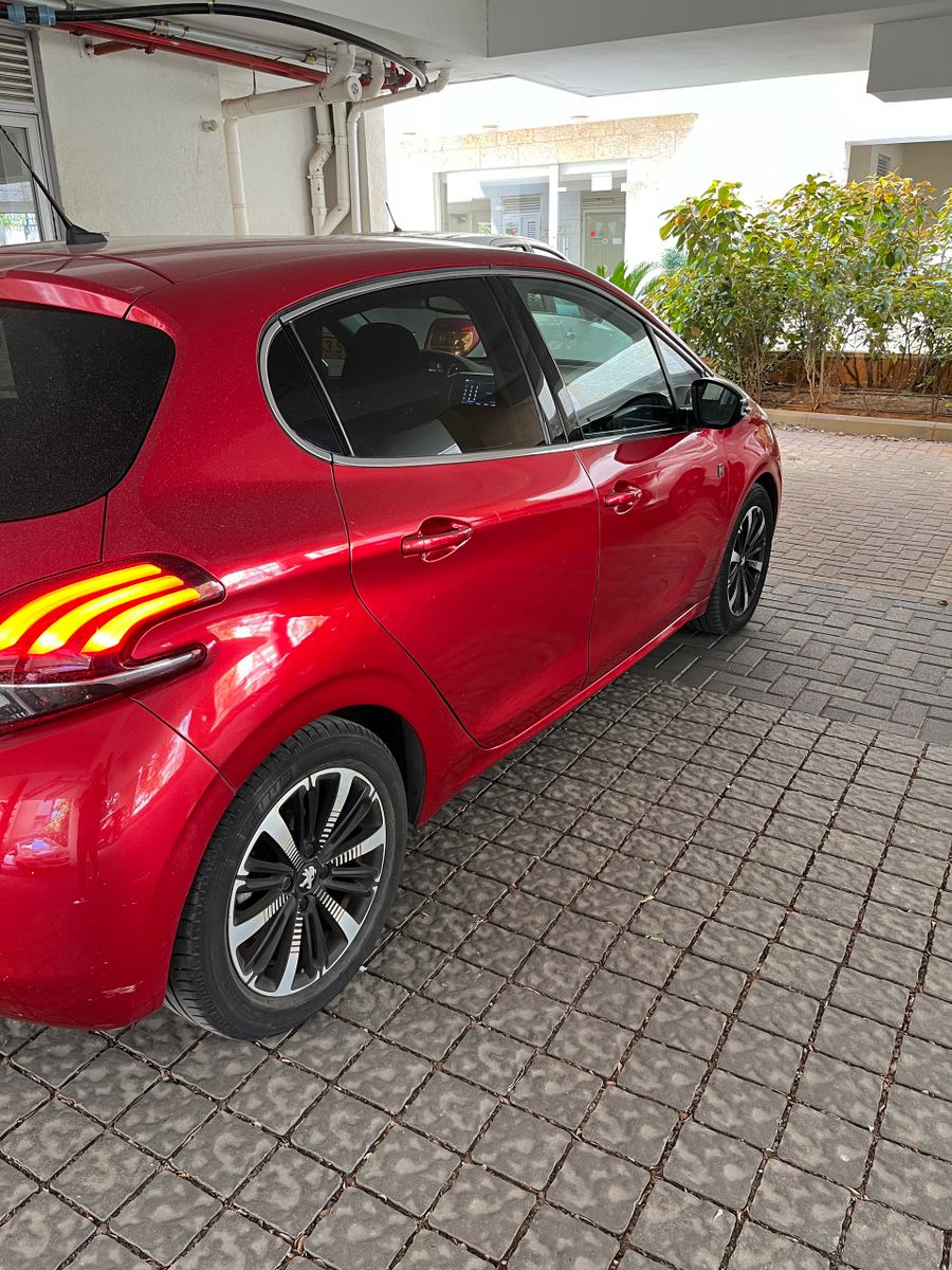 Peugeot 208 2ème main, 2019, main privée