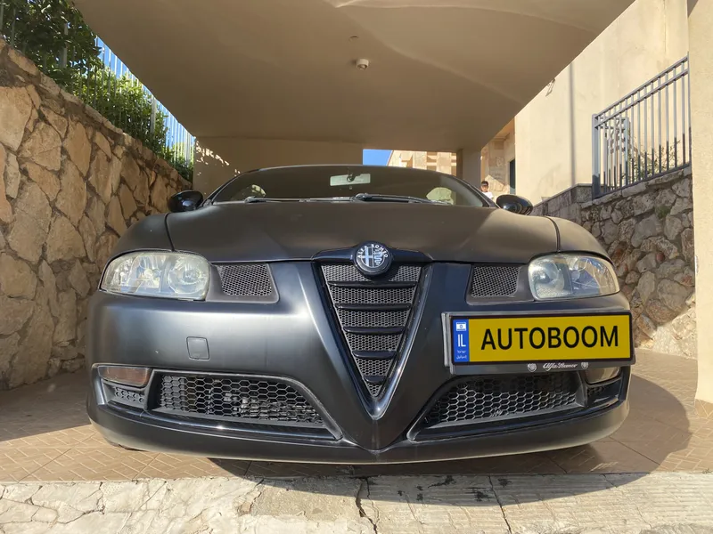 Alfa Romeo GT 2ème main, 2010, main privée