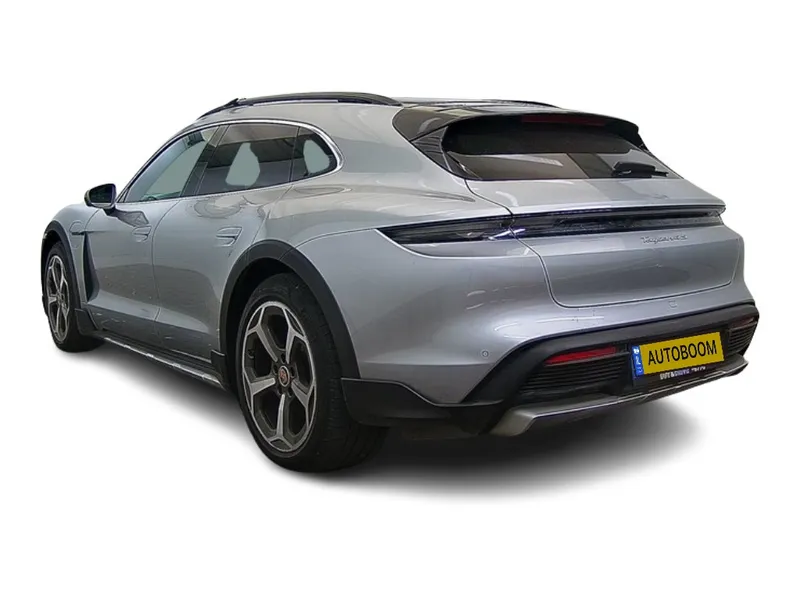 بورش تايكان مستعمل, 2021