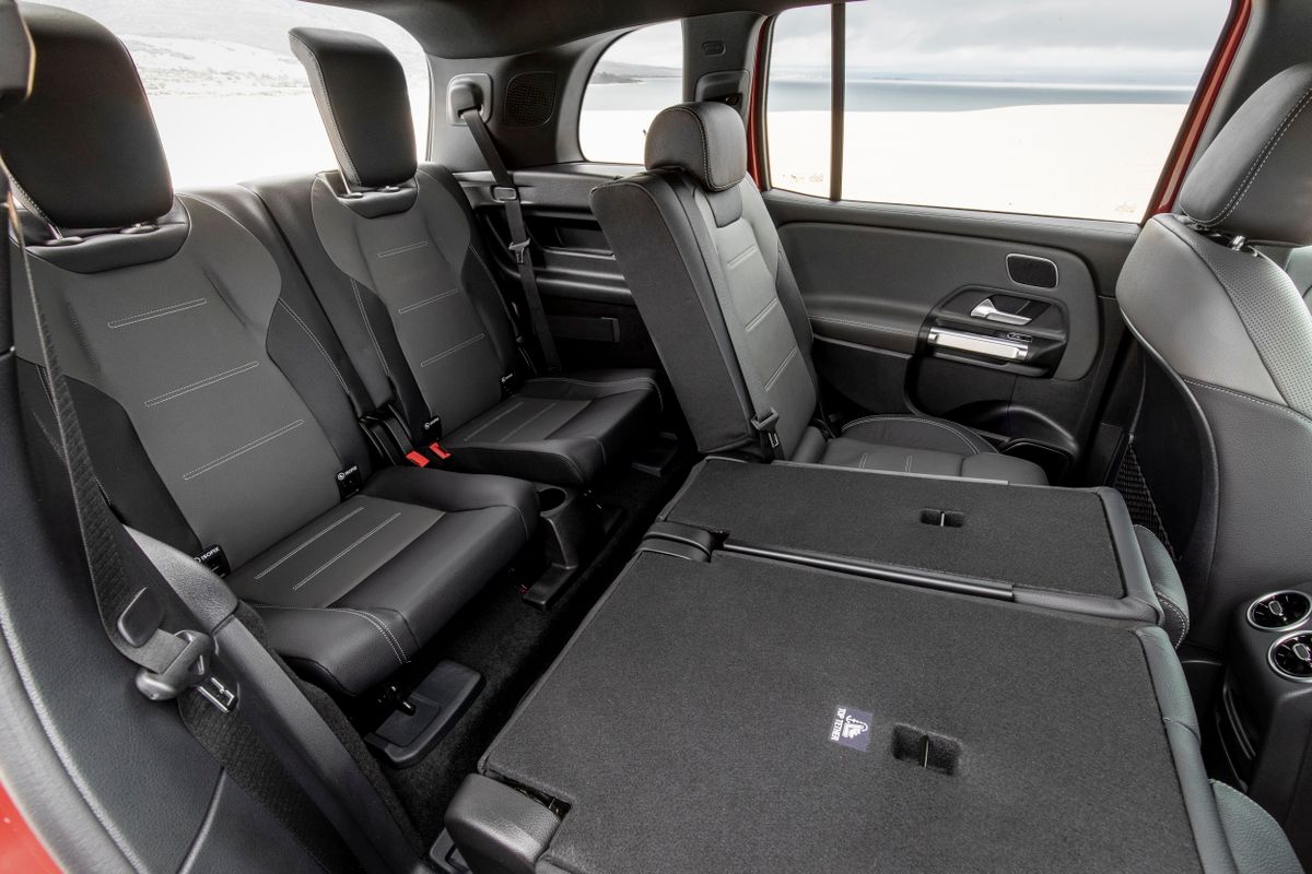 מרצדס GLB AMG ‏2019. מושבים אחוריים. רכב שטח 5 דלתות, 1 דור
