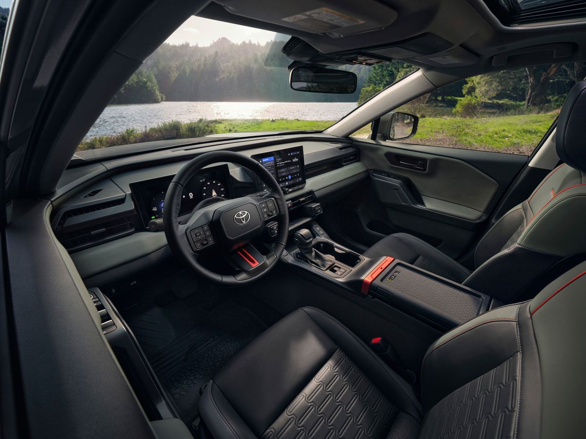 Toyota RAV4 2025. Передние сидения. Внедорожник 5 дв., 6 поколение