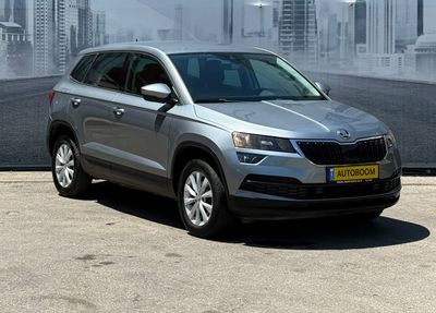 Skoda Karoq, 2019, photo