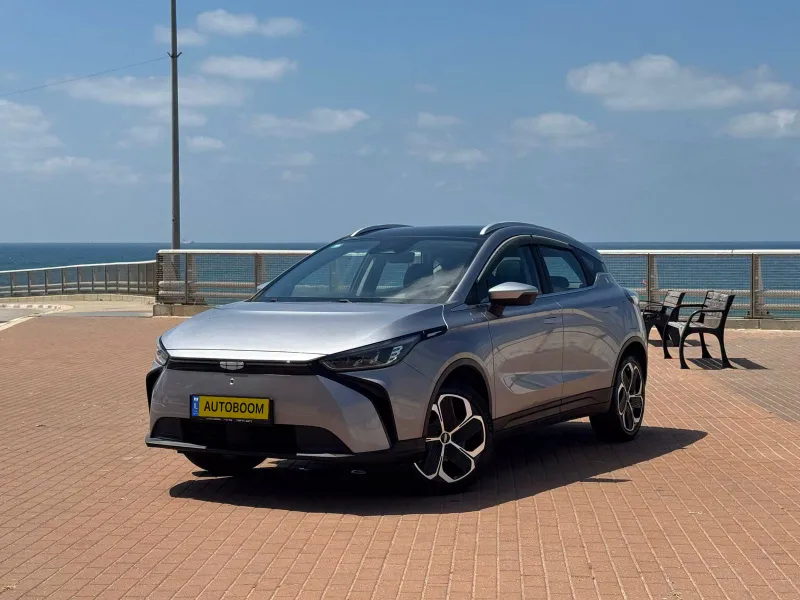 Geely Geometry C с пробегом, 2024, частная